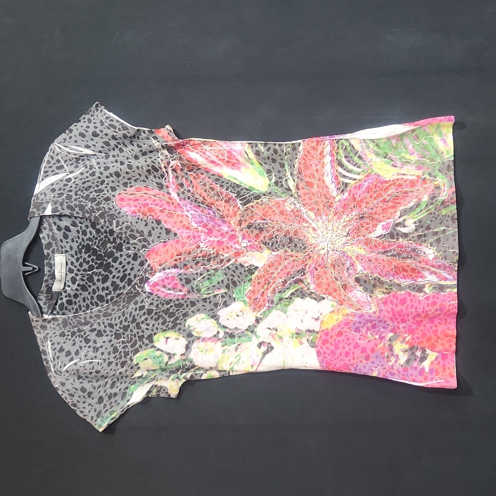 Floral V Neck Top by Sushi Flowers
